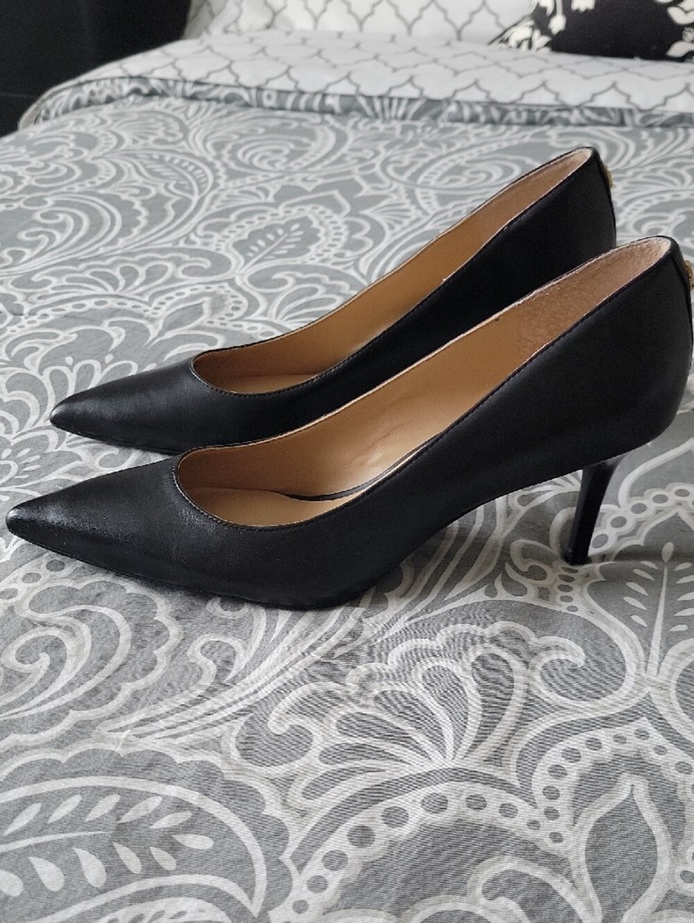 Lauren Ralph Lauren Lanette Black Pointed Leather Pumps - Sleek Classic Size 8 - Picture 3 of 7